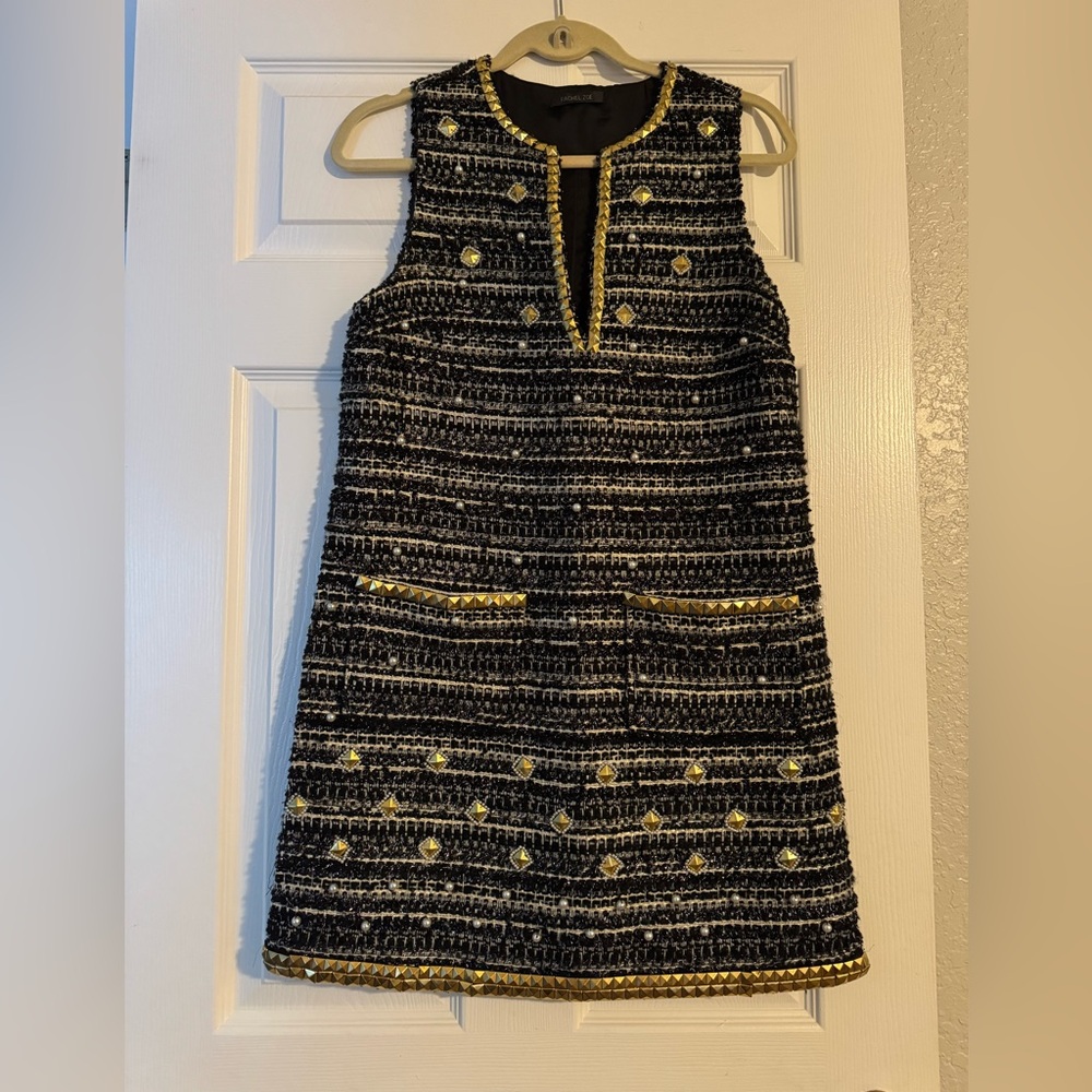 Stylish Black and Gold Sequins Sweater